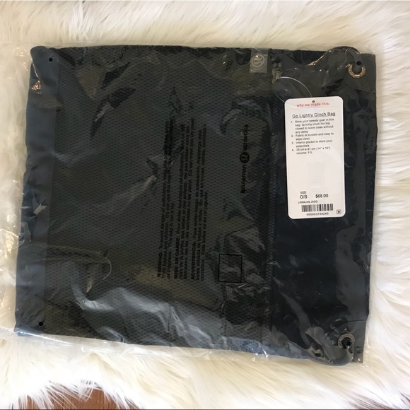 Lululemon Go Lightly Cinch Bag in Jaded Navy Blue - Picture 5 of 7